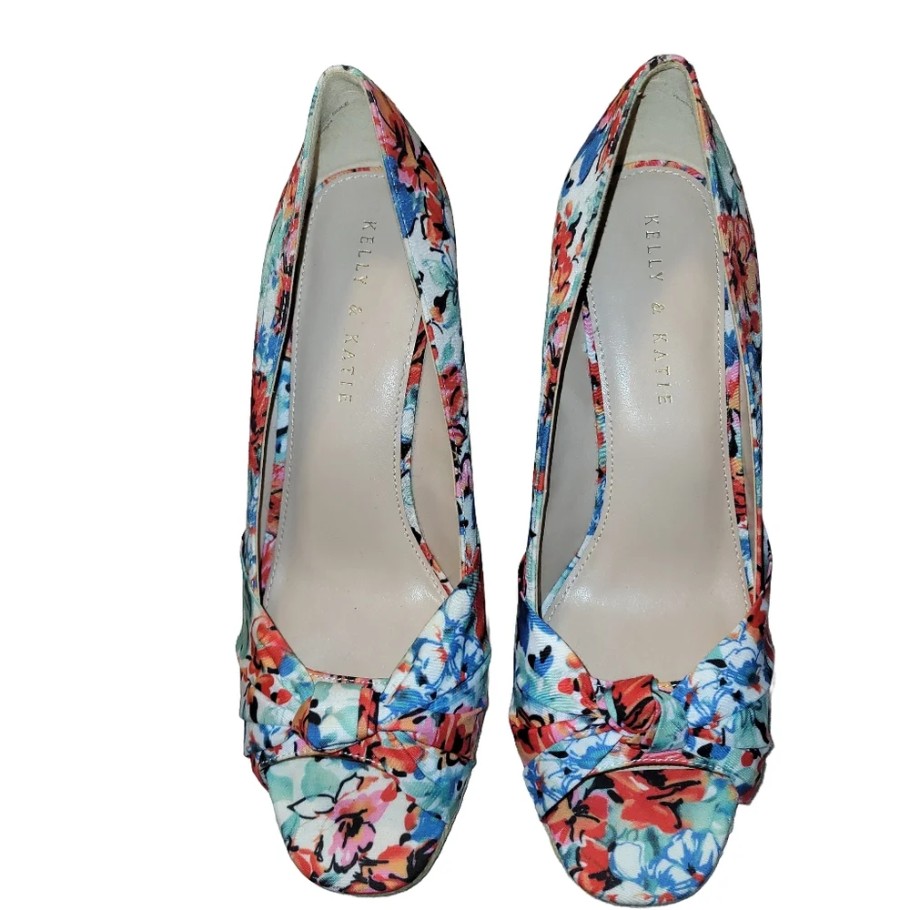 Kelly & Katie Ivala Floral Wedge Espadrille Sandal Red Blue Peep Toe Size 10